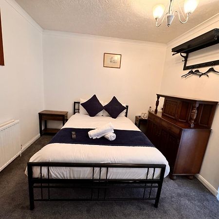 High Trees Guest House Gatwick 홀리 외부 사진