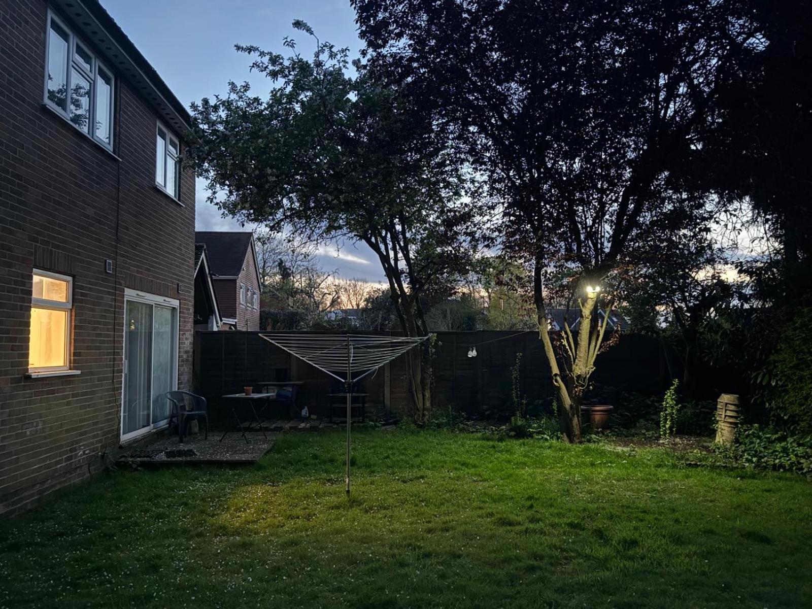 High Trees Guest House Gatwick 홀리 외부 사진