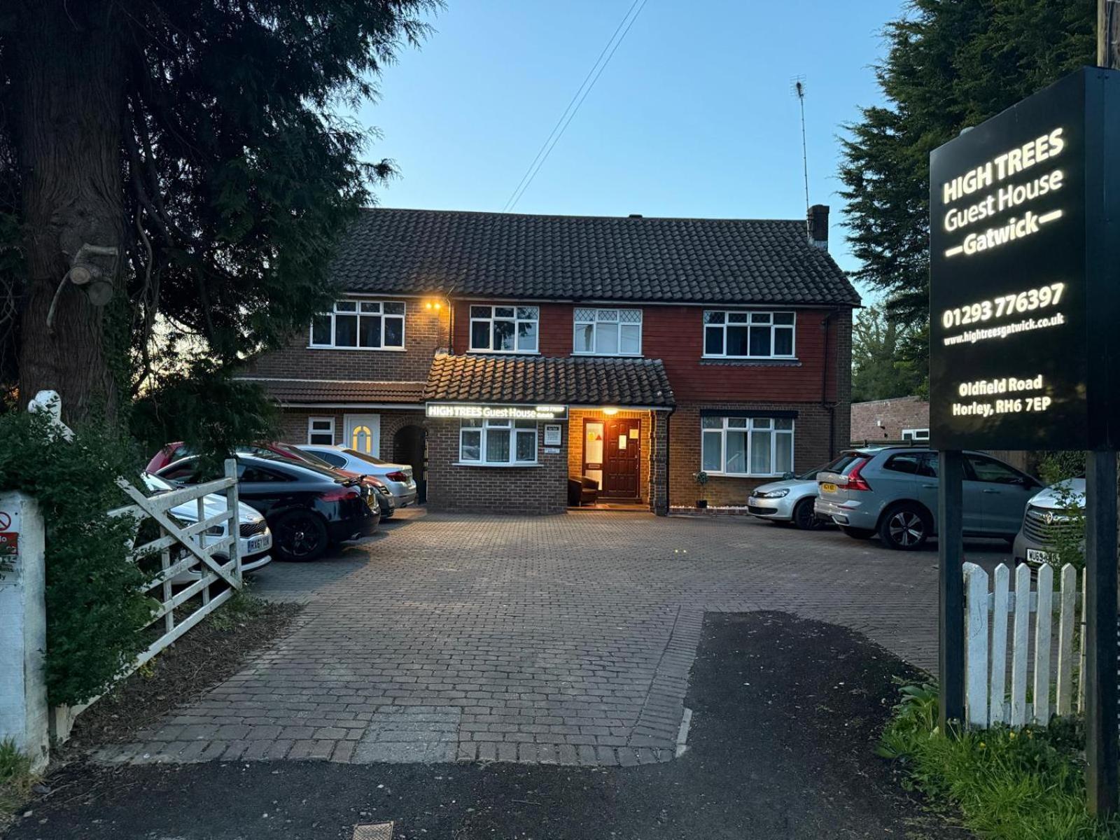 High Trees Guest House Gatwick 홀리 외부 사진